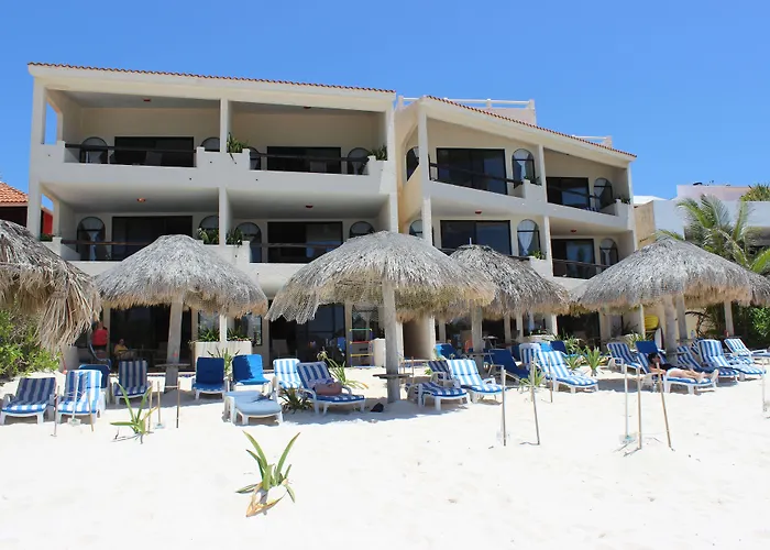 Hotel Aquatech Derosa Akumal